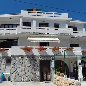 Batomalj Appartamento Baška