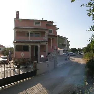 Avdi Fažana